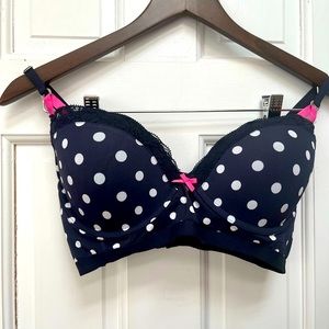 Gilly Hicks Bra
